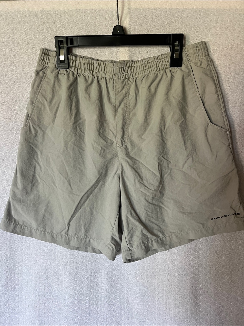 Columbia Kids Omni-Shade Shorts in Light Gray